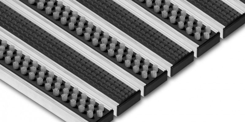Venture brush-rubber entrance grid