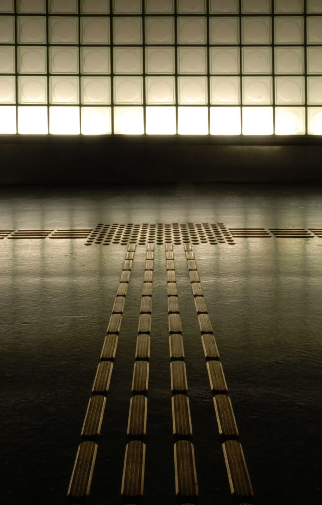 Floor signs for the visually impaired